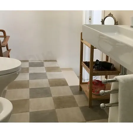 Dimora Castello Vecchia 1 4 Posti Апартаменты Бари
