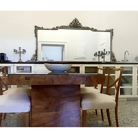 Dimora Castello Vecchia 1 4 Posti * Bari