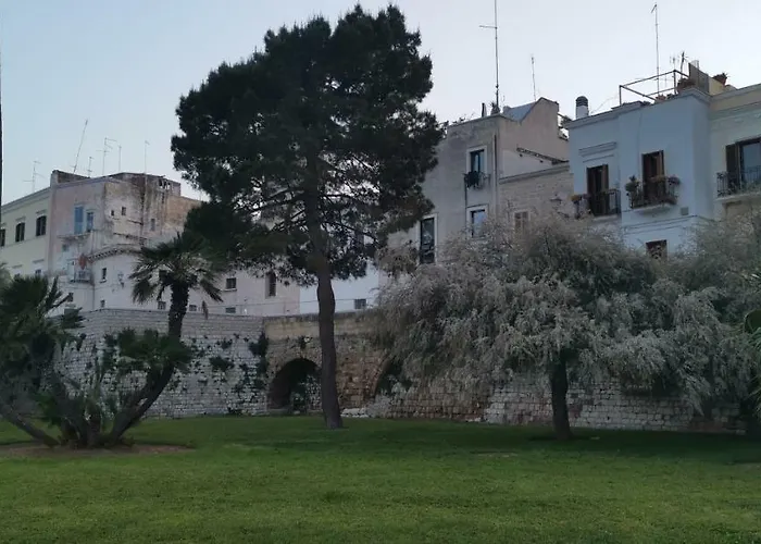 Dimora Castello Vecchia 1 4 Posti * Bari